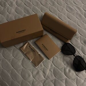 Unisex Burberry Aviator Sunglasses